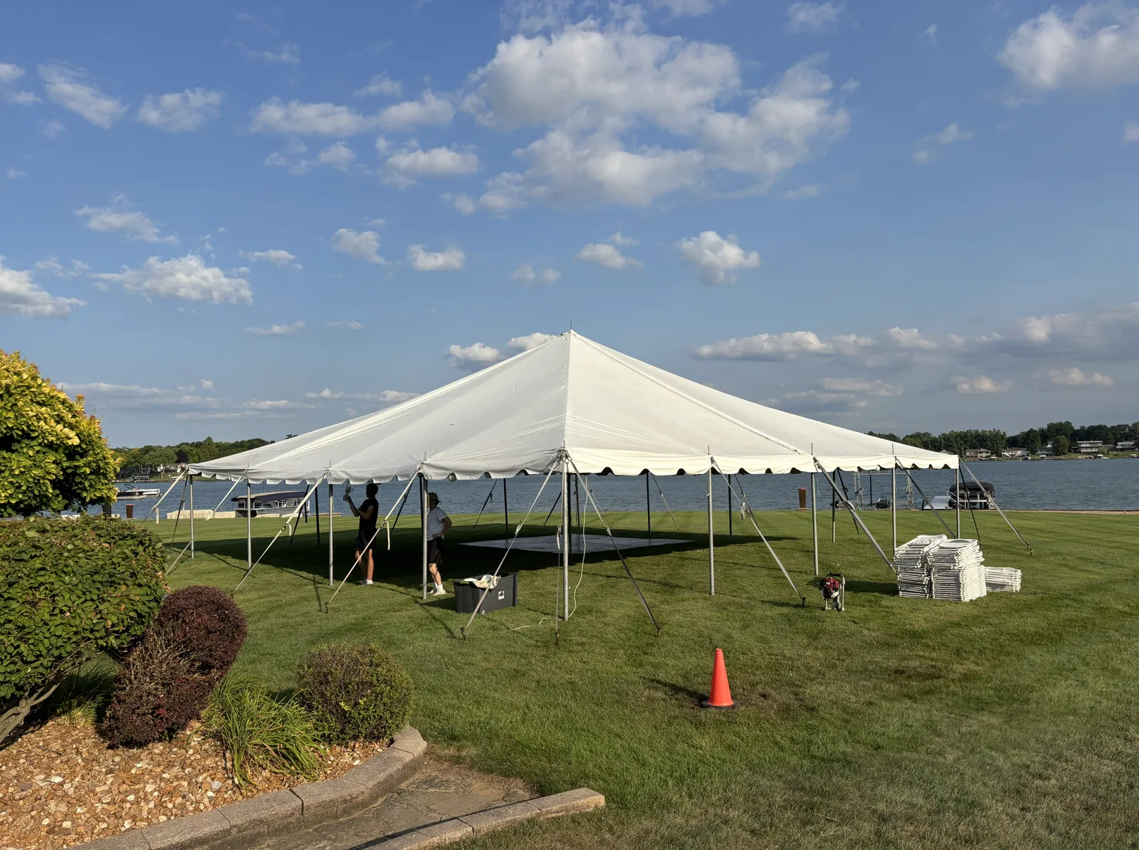 40x40 Pole Tent